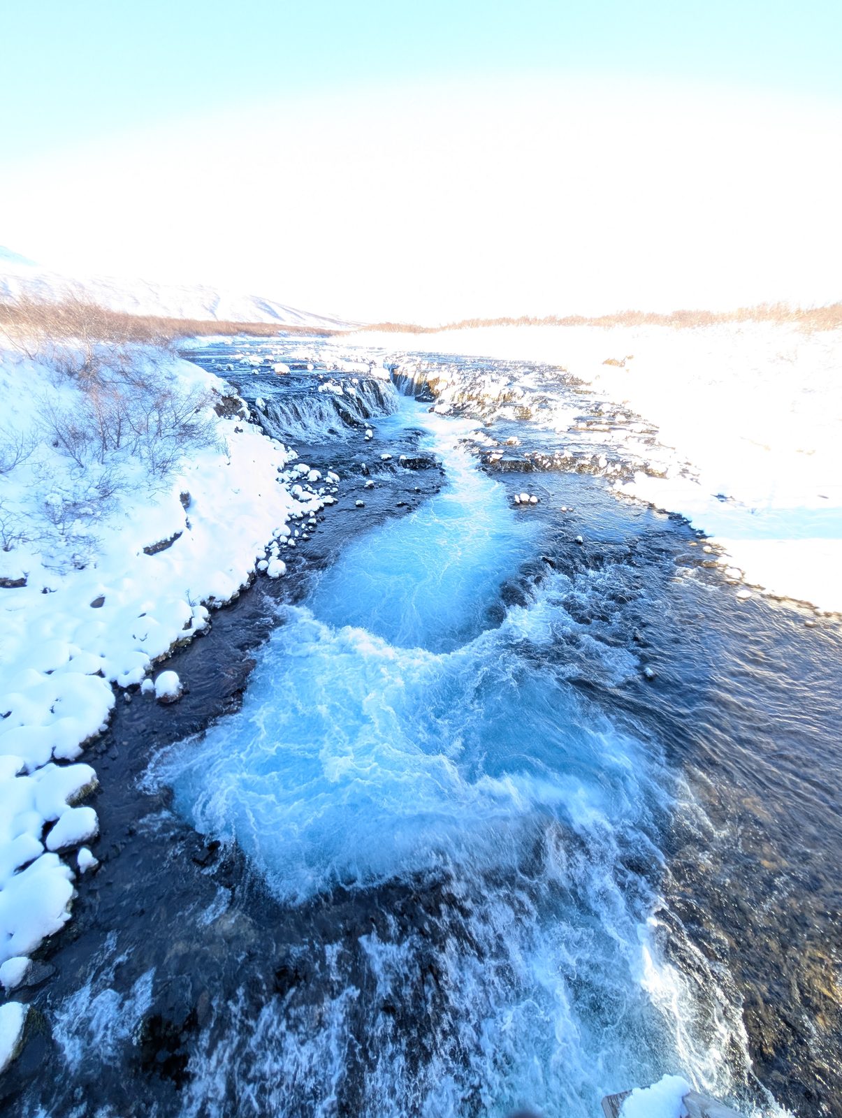 ブリューアルフォスの青い滝 Brúarfoss waterfall with glacial blue water, Iceland