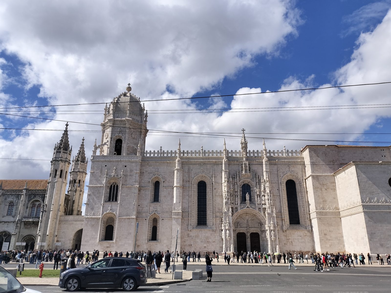 ジェロニモス修道院の南ファサード Jeronimos Monastery facade, Belem Lisbon