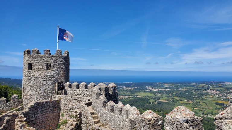シントラのムーア城跡の城壁 Ramparts of the Moorish Castle, Sintra