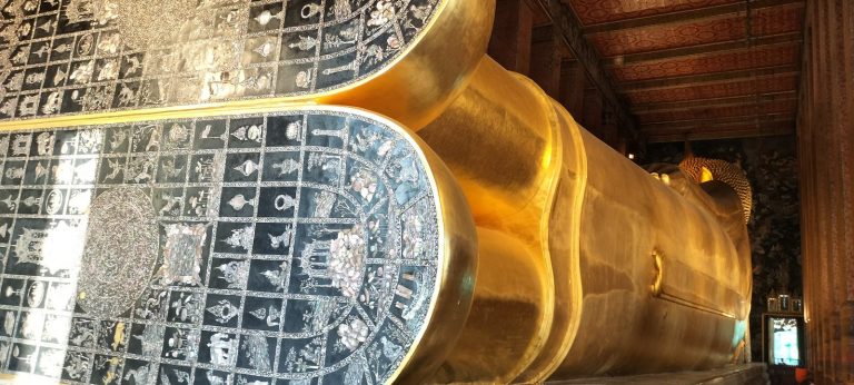 ワット・ポー 涅槃仏の螺鈿の足裏 Mother-of-pearl soles of the Reclining Buddha, Wat Pho