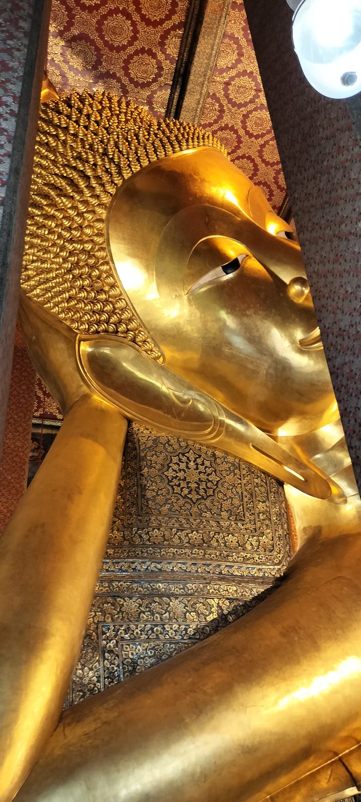 ワット・ポーの涅槃仏 Reclining Buddha at Wat Pho, Bangkok
