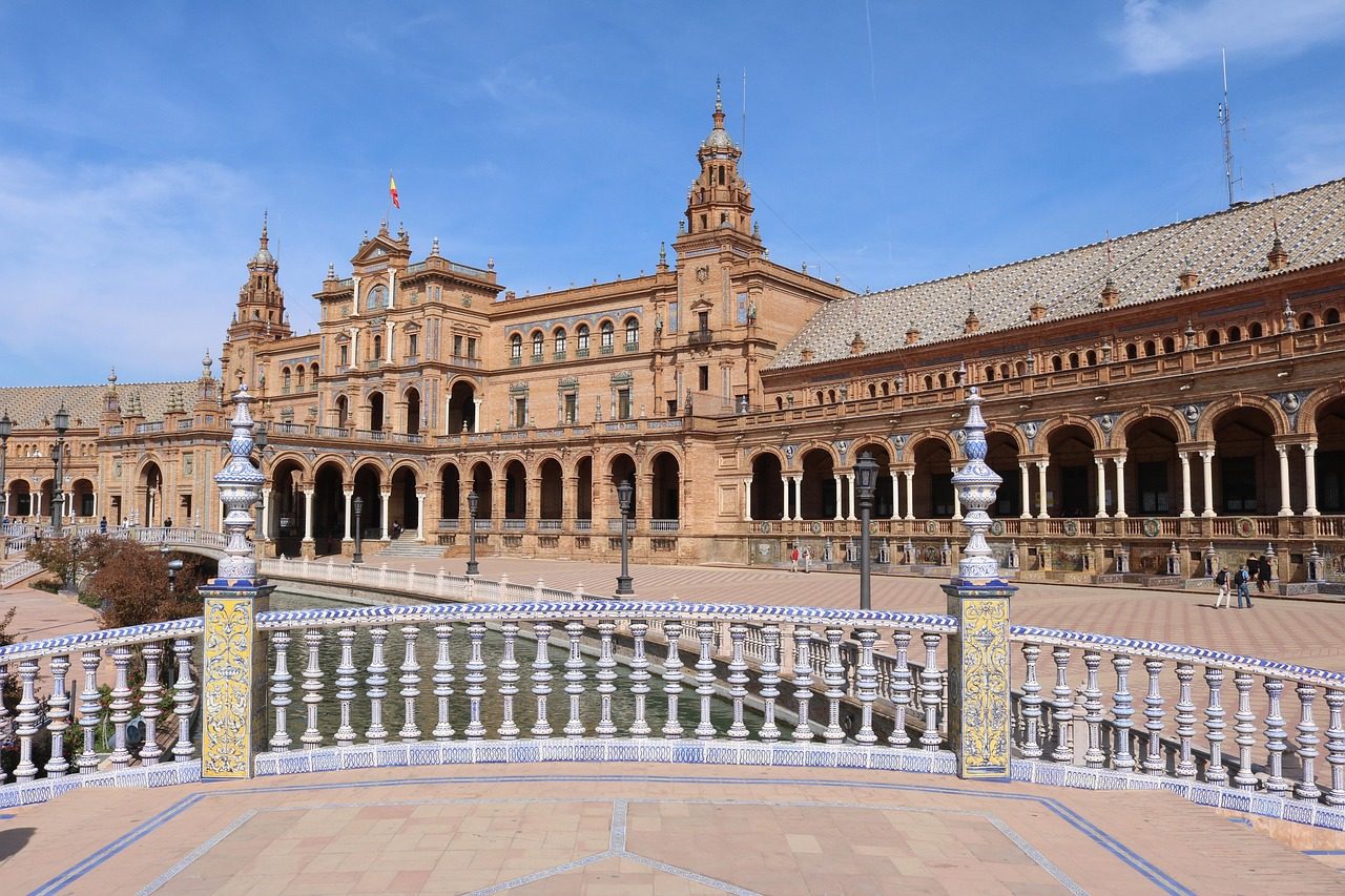 セビリアのスペイン広場 Plaza de Espana, Seville, Spain